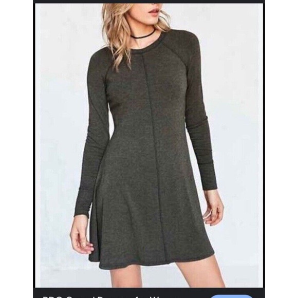 Urban Outfitters Dress soft stretch Long sleeve Knit BDG Olive Size S Lagen Look - Picture 8 of 8